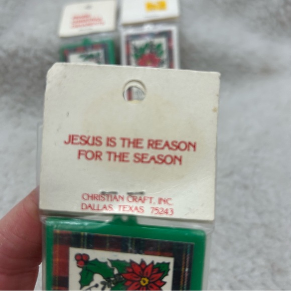 Praise Christmas Ornaments 3 plastic Jesus is the Reason 4" bag #1 - Picture 4 of 12